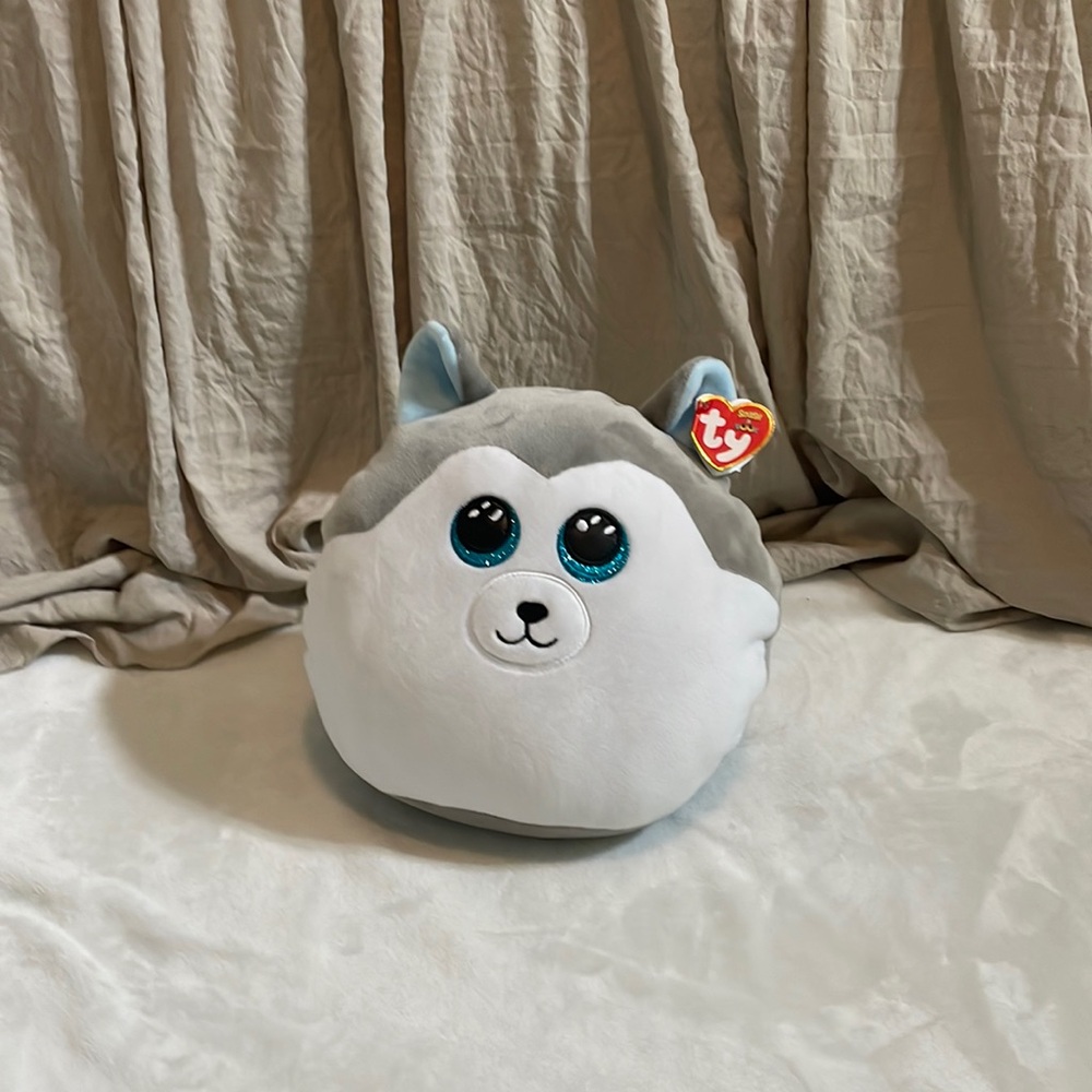 Ty baby, Squish a Boos, 8 inch, brand new with tags.